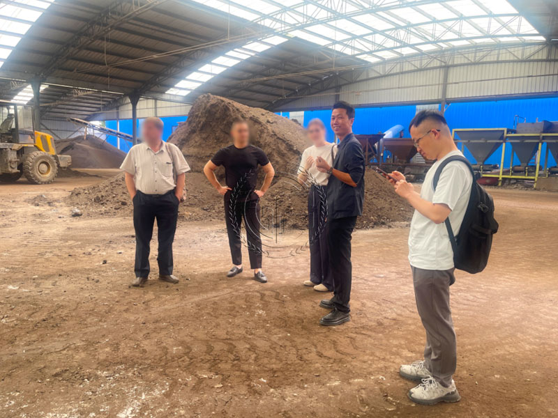 Iranian Customers Visited Our Organic Fertilizer Production Line