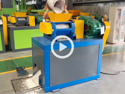Double Roller Extrusion Granulator Display